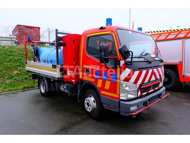 Ref: lot v4 - platte vrachtwagen met tanker mitsubishi canter fuso fe85 (2007-75,247 km-vin:tybfe85pc6dt05456) - afbeelding 16 van  62