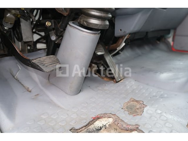 Ref: lot v4 - platte vrachtwagen met tanker mitsubishi canter fuso fe85 (2007-75,247 km-vin:tybfe85pc6dt05456) - afbeelding 23 van  62