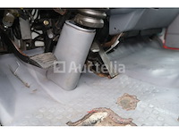 Ref: lot v4 - platte vrachtwagen met tanker mitsubishi canter fuso fe85 (2007-75,247 km-vin:tybfe85pc6dt05456) - afbeelding 23 van  62