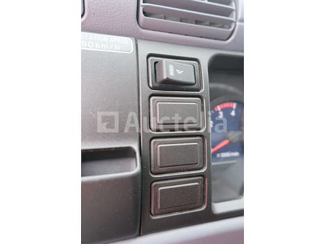 Ref: lot v4 - platte vrachtwagen met tanker mitsubishi canter fuso fe85 (2007-75,247 km-vin:tybfe85pc6dt05456) - afbeelding 6 van  62