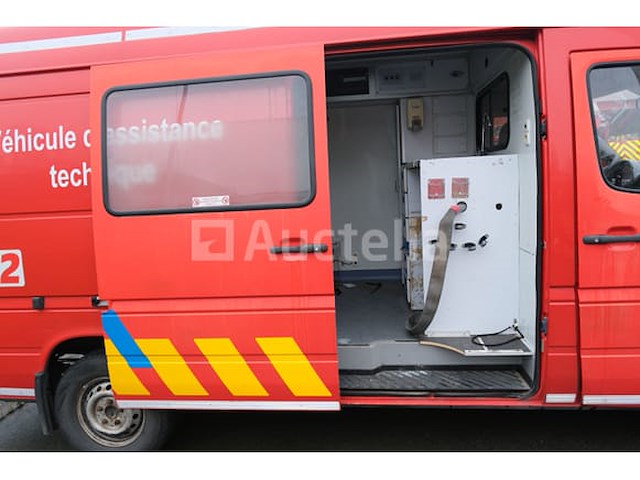 Ref: lot v8 - utility bus (voor onderdelen) mercedes-benz sprinter 316 cdi (2006-359.060 km-vin:wdb9036621r939210) - afbeelding 22 van  63