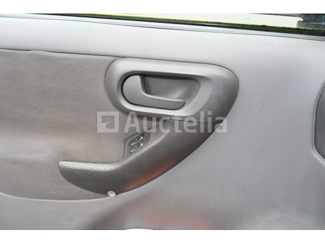 Ref: lot v9 - auto (voor onderdelen) opel combo 1.7 dti (2004-164.456 km-vin:w0l0xcf0643023218) - afbeelding 21 van  53