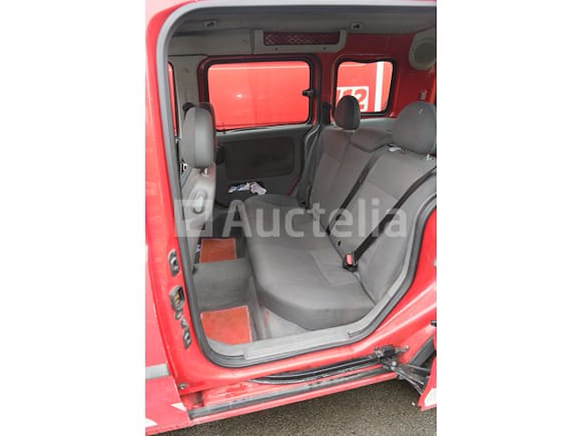 Ref: lot v9 - auto (voor onderdelen) opel combo 1.7 dti (2004-164.456 km-vin:w0l0xcf0643023218) - afbeelding 24 van  53