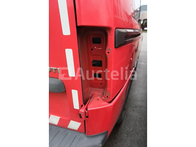 Ref: lot v9 - auto (voor onderdelen) opel combo 1.7 dti (2004-164.456 km-vin:w0l0xcf0643023218) - afbeelding 52 van  53