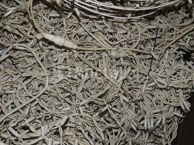 Ref: pallet 5 en 6 - 50 led gordijnstringlampen en diverse - afbeelding 3 van  5