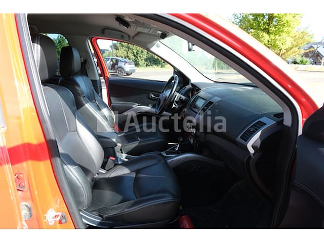 Ref: r66 - mitsubishi outlander voertuig (2010-159,631 km-vin:jmbxmcw7wbf001007) - afbeelding 37 van  41