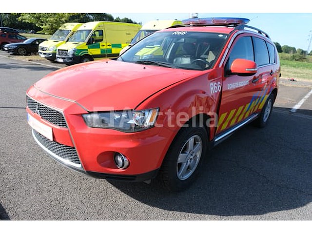 Ref: r66 - mitsubishi outlander voertuig (2010-159,631 km-vin:jmbxmcw7wbf001007) - afbeelding 38 van  41