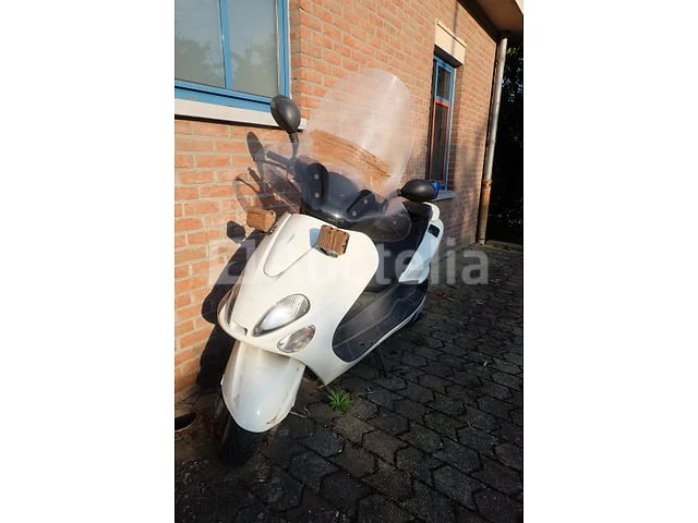 Ref: v1 - 125 cc scooter (voor onderdelen) mbk skyliner - afbeelding 2 van  14