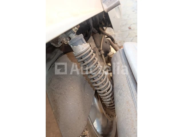 Ref: v2 - 125 cc scooter (voor onderdelen) mbk skyliner - afbeelding 8 van  14