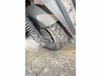 Ref: v2 - 125 cc scooter (voor onderdelen) mbk skyliner - afbeelding 11 van  14