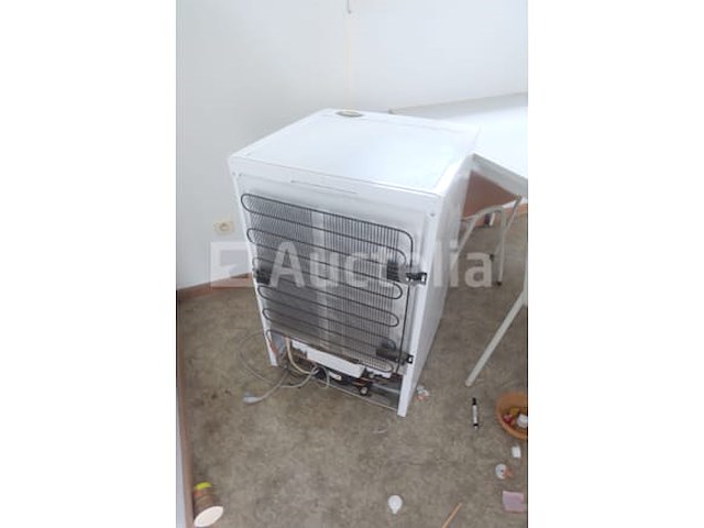 Ref:0212 - geïsoleerde bouwplaatscontainer + inhoud - afbeelding 10 van  21