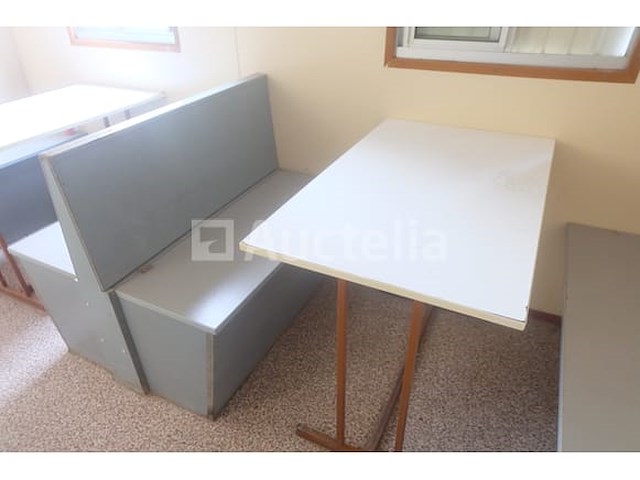 Ref:0233 - geïsoleerde bouwplaatscontainer + inhoud - afbeelding 3 van  13