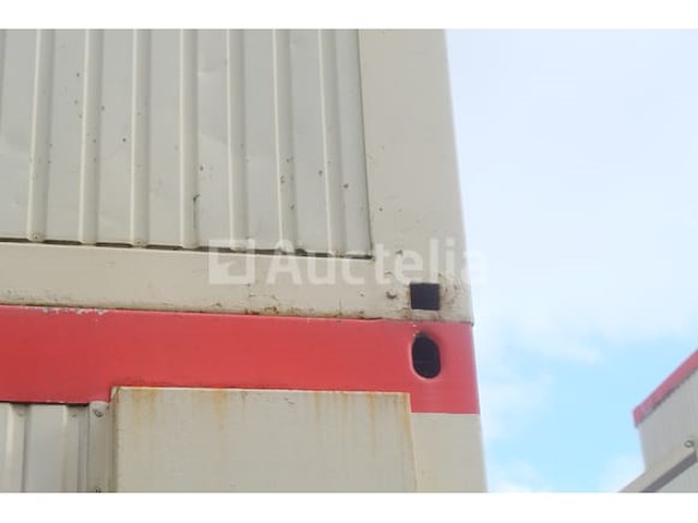 Ref:0255 - geïsoleerde bouwplaatscontainer + inhoud - afbeelding 7 van  16