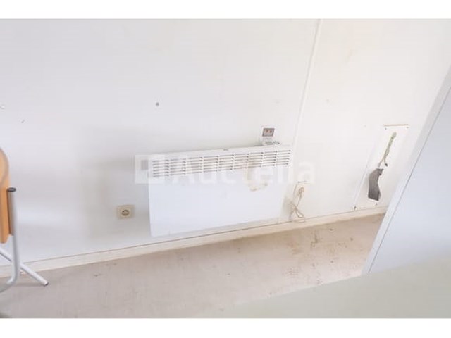 Ref:0257 - geïsoleerde bouwplaatscontainer + inhoud - afbeelding 8 van  18