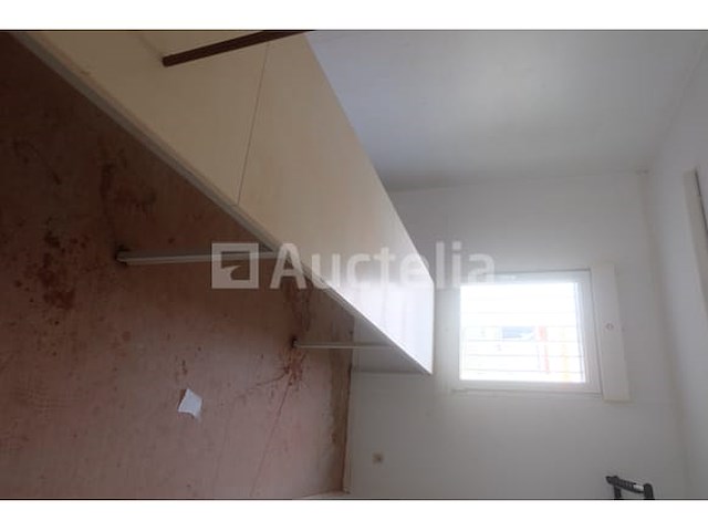 Ref:0270 - geïsoleerde bouwplaatscontainer + inhoud - afbeelding 7 van  18