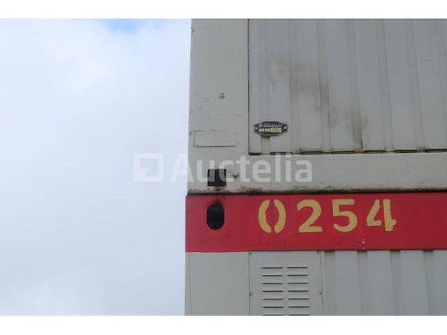 Ref:0271 - geïsoleerde bouwplaatscontainer + inhoud - afbeelding 10 van  17