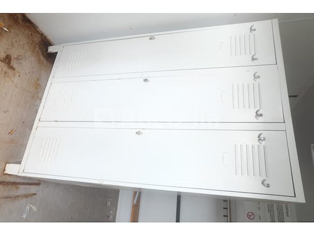 Ref:0273 - geïsoleerde container op de bouwplaats + inhoud - afbeelding 7 van  26