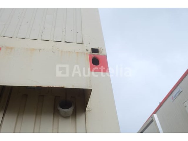 Ref:0273 - geïsoleerde container op de bouwplaats + inhoud - afbeelding 12 van  26