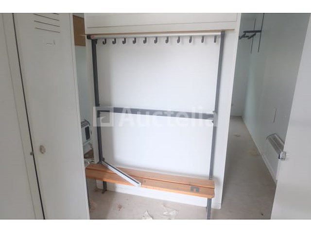 Ref:0273 - geïsoleerde container op de bouwplaats + inhoud - afbeelding 24 van  26