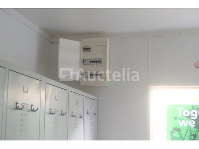 Ref:0275 - geïsoleerde container op de bouwplaats + inhoud - afbeelding 3 van  20
