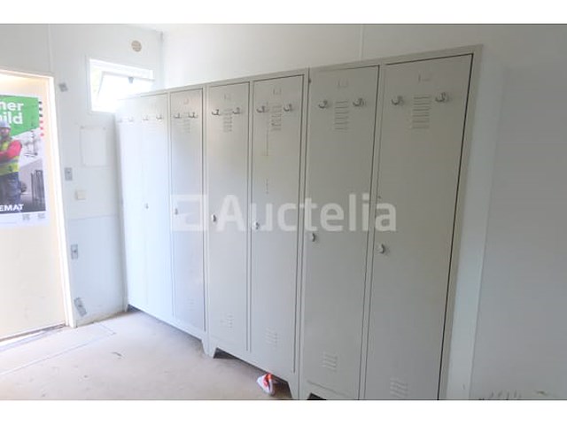 Ref:0275 - geïsoleerde container op de bouwplaats + inhoud - afbeelding 5 van  20