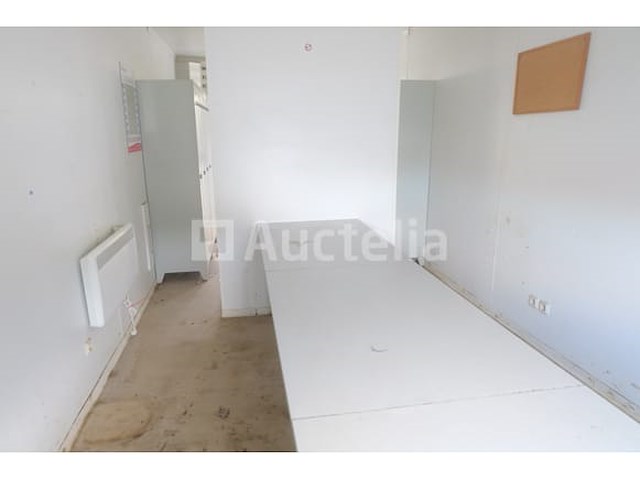 Ref:0275 - geïsoleerde container op de bouwplaats + inhoud - afbeelding 7 van  20