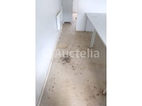 Ref:0275 - geïsoleerde container op de bouwplaats + inhoud - afbeelding 8 van  20