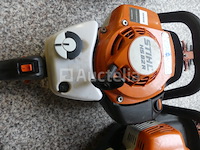 Ref:11 - stihl hs 82 r benzine heggenschaar - afbeelding 1 van  4