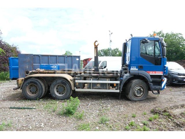 Ref:1211 - containertruck iveco trakker (2012-379,555 km-vin:wjme2nts40c257255) - afbeelding 8 van  71