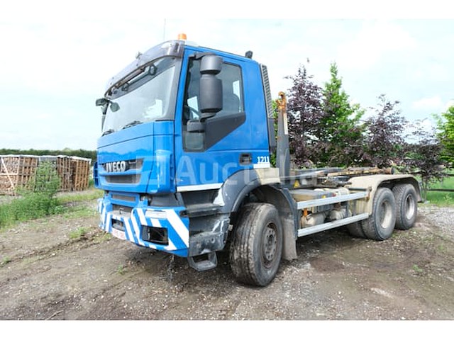 Ref:1211 - containertruck iveco trakker (2012-379,555 km-vin:wjme2nts40c257255) - afbeelding 9 van  71