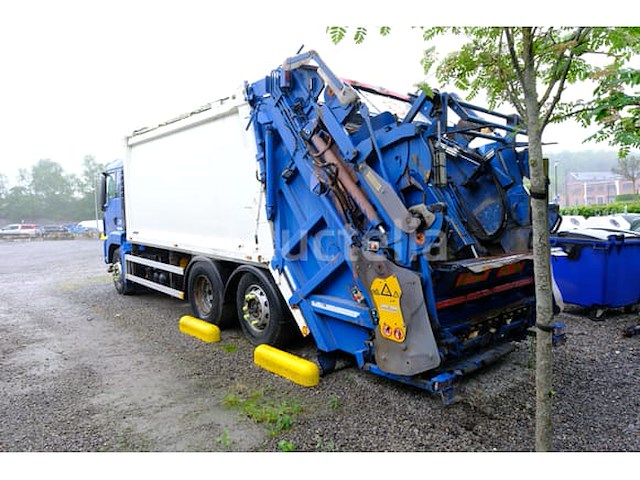 Ref:1239 - vuilniswagen man tgs (2014-305,390 km) - afbeelding 47 van  60