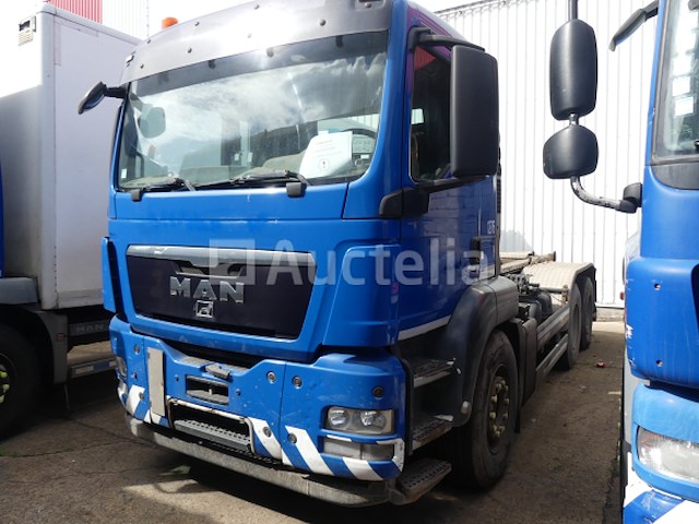 Ref:1276 - container vrachtwagen man tgs (2011-837.710 km) - afbeelding 1 van  48
