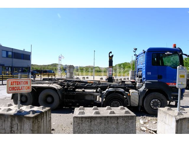 Ref:1315 - containertruck man tgs (2014-652,389 km) - afbeelding 34 van  60