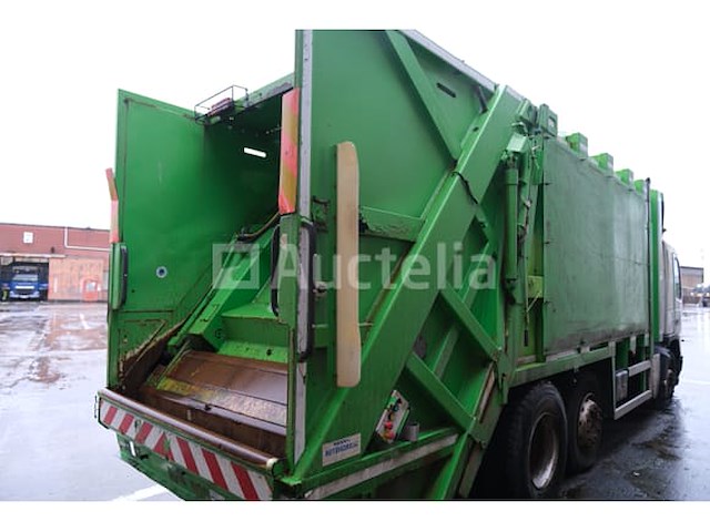 Ref:1323 - volvo fmfh e5 vuilniswagen (voor onderdelen) (vin: yv2jl40c09a689337) - afbeelding 23 van  45