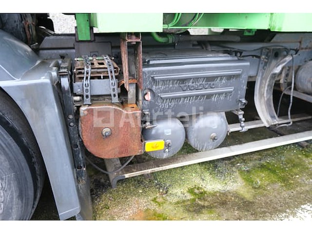 Ref:1323 - volvo fmfh e5 vuilniswagen (voor onderdelen) (vin: yv2jl40c09a689337) - afbeelding 42 van  45