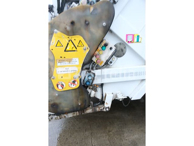 Ref:1386 - renault midlum 270dxi vuilniswagen (2011-221,837 km) (vin:vf644ahl000006206) - afbeelding 40 van  50