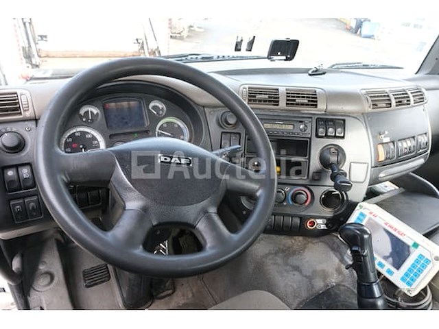 Ref:14228 - daf cf 85.360 containertruck (2010-223.023 km)(vin:xlrat85mc0e860908) - afbeelding 2 van  59