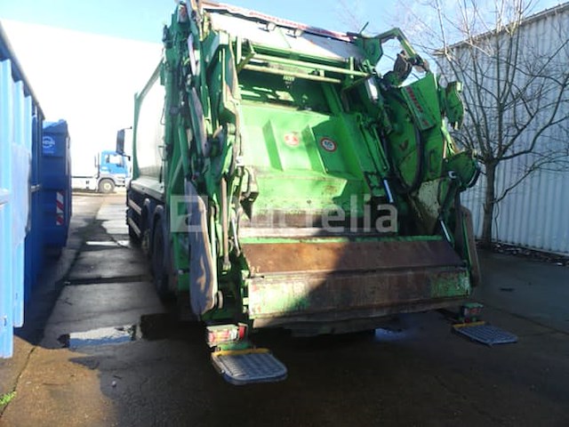 Ref:1489 - vuilniswagen man tgs 26.320 (2014-484.433 km) - afbeelding 24 van  53