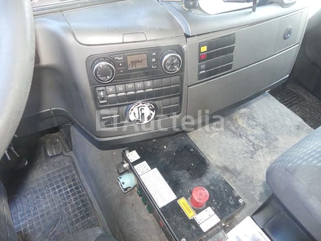 Ref:1489 - vuilniswagen man tgs 26.320 (2014-484.433 km) - afbeelding 31 van  53