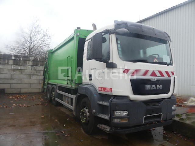 Ref:1490 - vuilniswagen man tgs (2014-438,260 km) - afbeelding 1 van  54