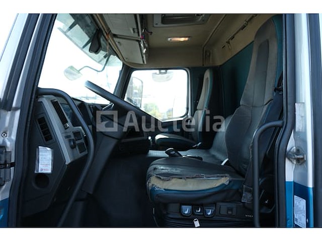 Ref:1cyk416 - volvo fh 330 box truck (2016-623.315 km-vin:yv2x9j0c7gb752447) - afbeelding 2 van  45