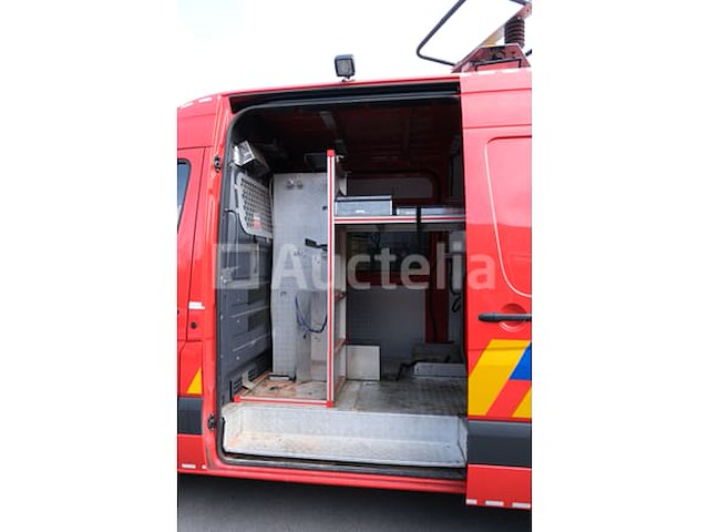 Ref:1kba869 - mercedes-benz sprinter 313 cdi-d brandweerwagen (2002-13,374 km-vin:wdb9066531s327889) - afbeelding 37 van  71