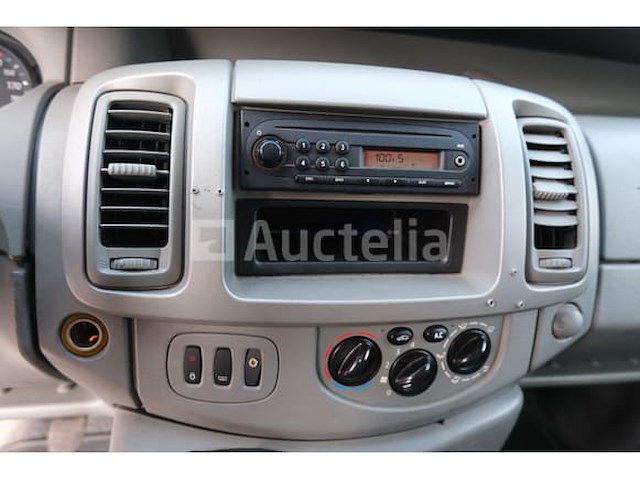 Ref:1kfh894 - renault traffic brandweerwagen (2010-75,886 km-vin:vf1jlaha6av382390) - afbeelding 32 van  64