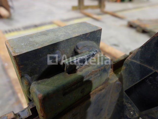 Ref:2721012-21 - schort met vorken voor manitou pfb telehandler - 5 ton - afbeelding 3 van  6
