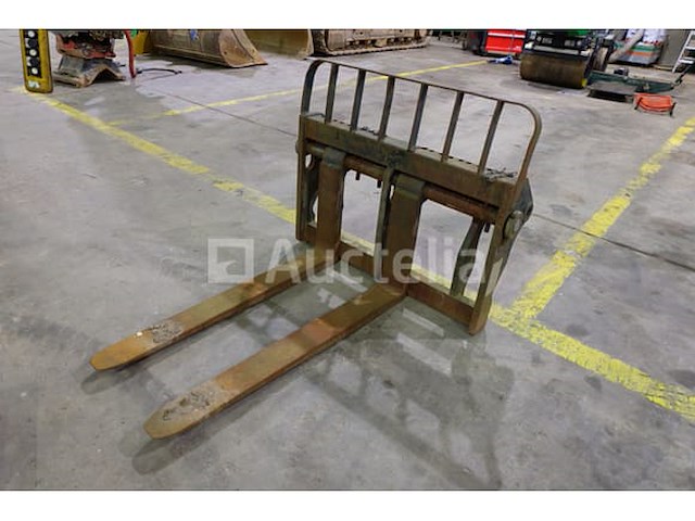 Ref:2721012-27 - schort met vorken voor manitou-telehandler - afbeelding 4 van  8