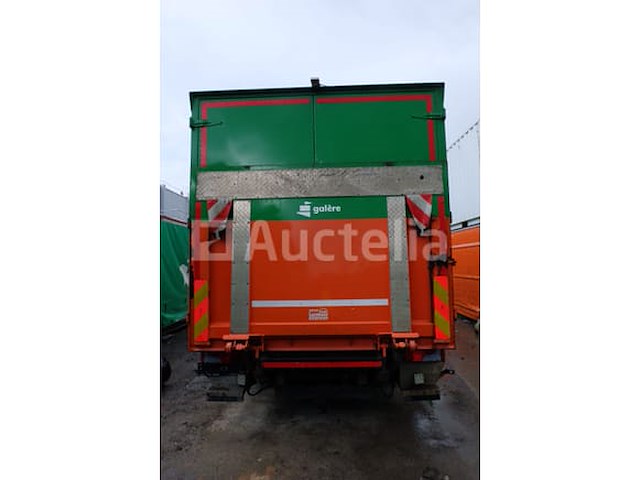 Ref:2910003-1 boxtruck met verhoogde achterklep man - afbeelding 23 van  52
