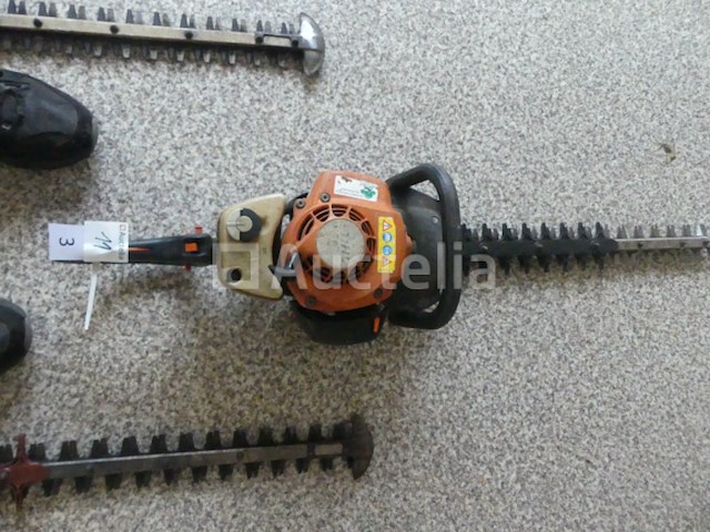 Ref:3 - stihl hs 81 r benzine heggenschaar - afbeelding 2 van  3