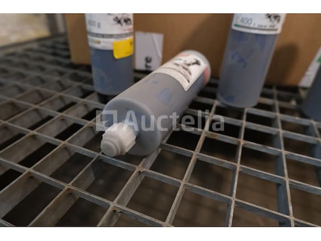 Ref:35007114 - 30 patronen van 400 grs montabert breakerlub-vet - afbeelding 4 van  5