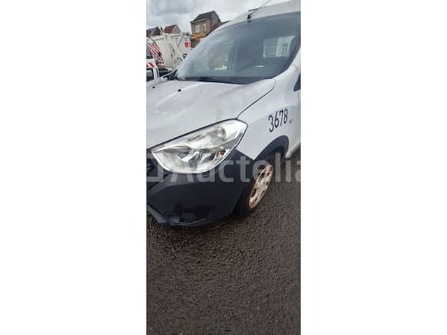 Ref:3678 - utility pickup dacia dokker (2016-111,574 km) (vin:uu18sdrv555134866) - afbeelding 44 van  45