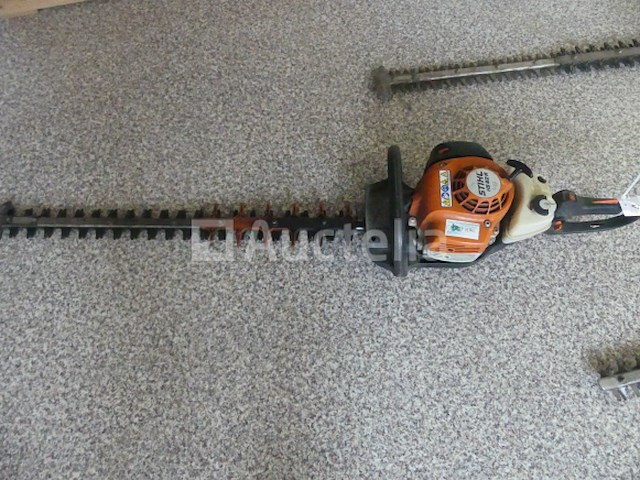 Ref:4 - stihl hs 82 r benzine heggenschaar - afbeelding 3 van  3